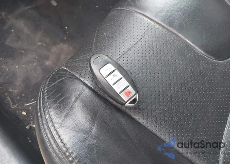 2013 Infiniti G37 z USA, uszkodzony, nr VIN JN1CV6AR5DM750946